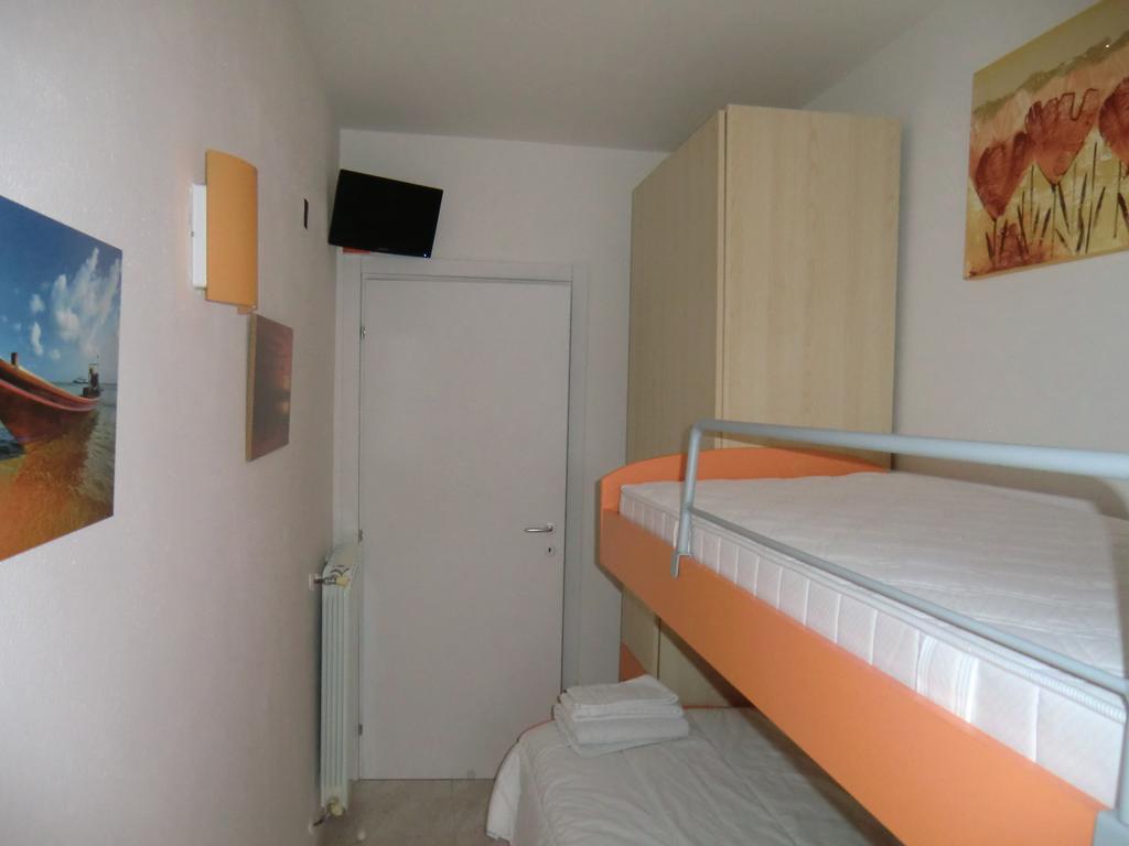 Residence Daytona Appartamento Due Camere E Posto Spiaggia Incluso Caorle Zimmer foto